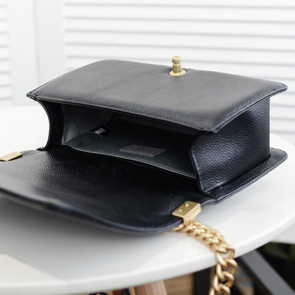 CAVIAR BOY BAG MEDIUM 67086 BLACK
