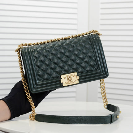 CAVIAR BOY BAG MEDIUM 67086 MOSS GREEN