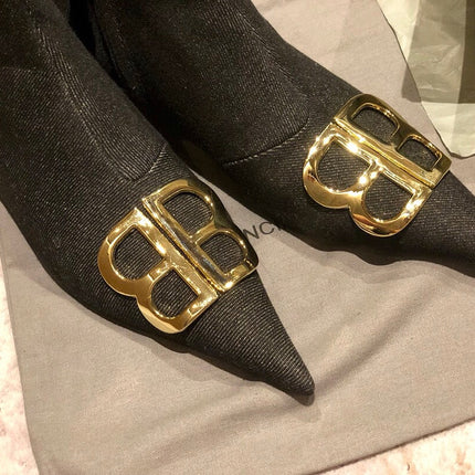 POINTED-TOE KITTEN HEEL 45 MM ANKLE BOOTS IN BLACK DENIM