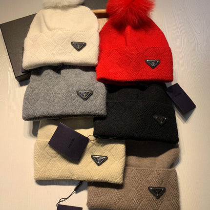 BEANIE HAT IN WHITE WOOL AND RABBIT FUR 361435