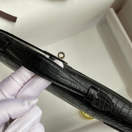KELLY CUT 31 IN BLACK ALLIGATOR LEATHER WITH SILVER HARDWARE
