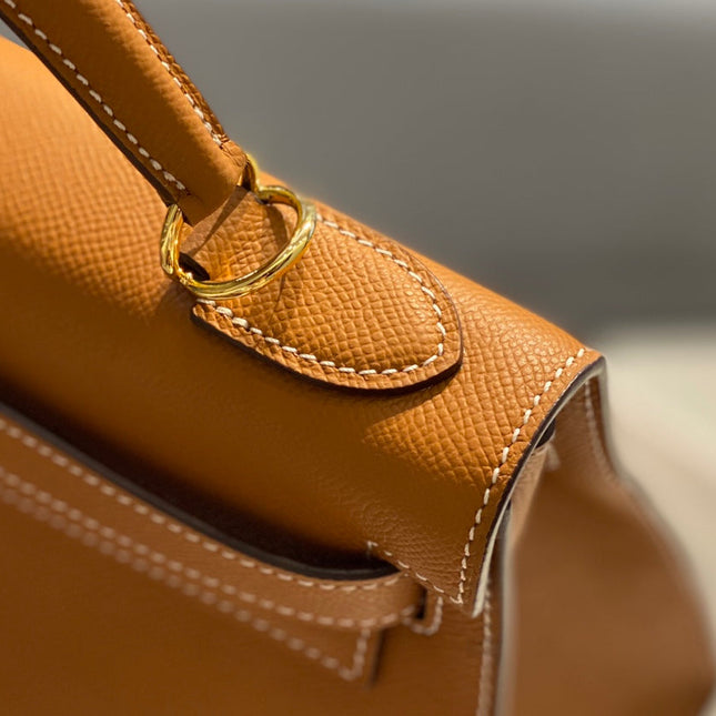 KELLY 28CM IN GOLD EPSOM CALFSKIN GOLD HARDWARE