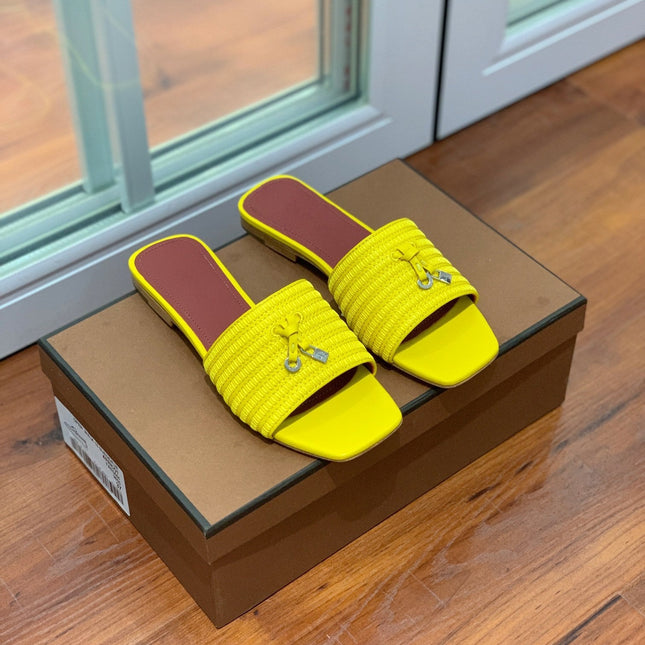 LP RAFFIA CHARMS FLATS SANDAL LEMON CALFSKIN