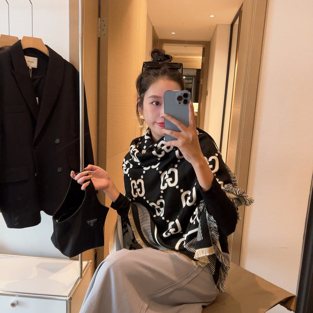 SQUARE SCARF 140 CM IN BLACK MIX WHITE SILK CASHMERE  401511