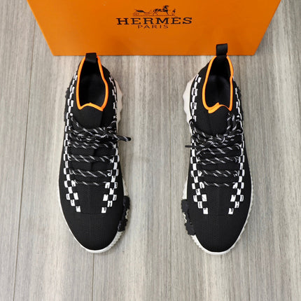 HM FLEX SLIP-ON SNEAKER BLACK AND WHITE WOVEN FABRIC