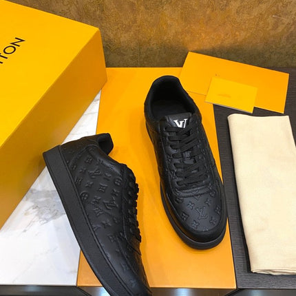 LV RIVOLI SNEAKER BLACK MONOGRAM