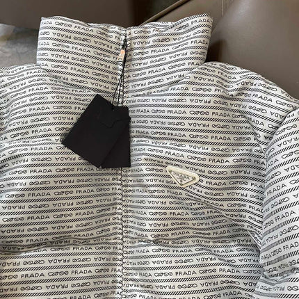 PRADA 25S DOWN JACKET 558