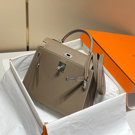 KELLY 28CM IN ETOUPE EPSOM CALFSKIN SILVER HARDWARE