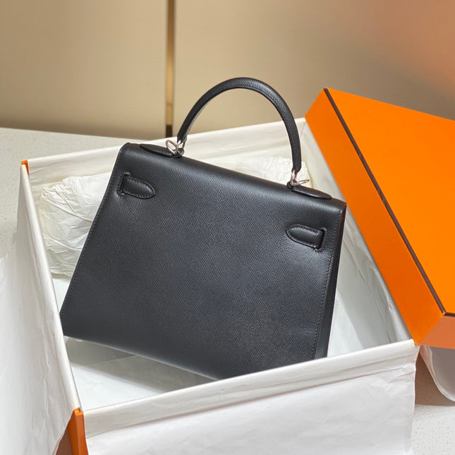 KELLY 28CM IN NOIR EPSOM CALFSKIN SILVER HARDWARE