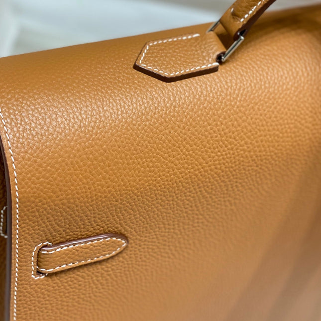 KELLY DEPECHES 38 BRIEFCASE IN GOLD TOGO CALFSKIN SILVER HARDWARE