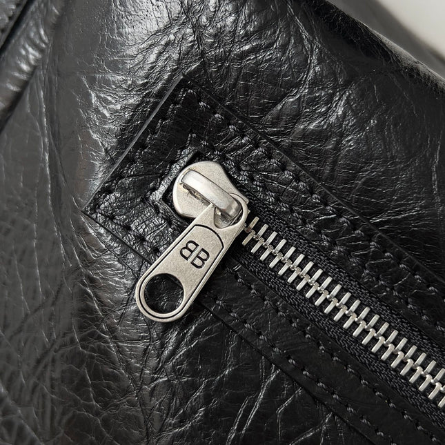 SUPERBUSY LARGE SLING BAG 42 IN BLACK LAMBSKIN