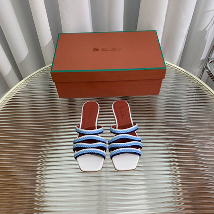 LP SPRIGHTLY CHARMS FLAT SANDAL SKY CALFSKIN