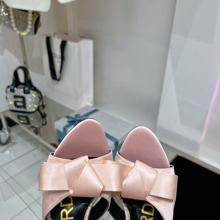 HIGH HEELS 11 CM IN PEACH PINK PURE SILK AND LAMBSKIN