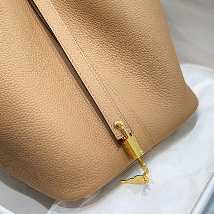 picotin lock 22 beige togo ghw