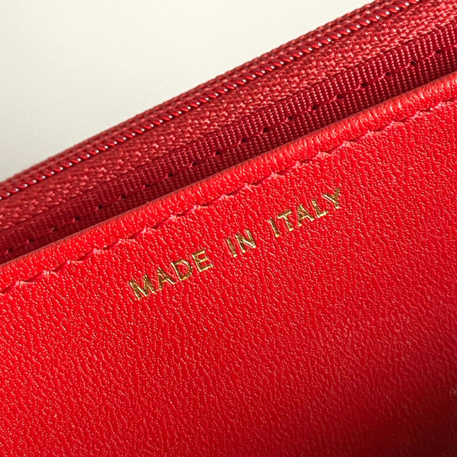 CC WOC 19 RED CAVIAR GOLD HARDWARE