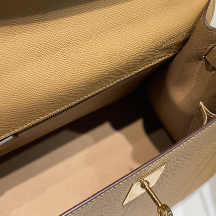 KELLY 28CM IN CHAI EPSOM CALFSKIN GOLD HARDWARE
