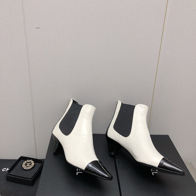 SHORT BOOTS IN WHITE MIX BLACK SHEEPSKIN