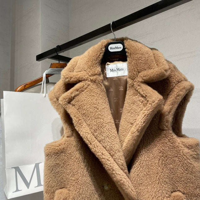 MAX MARA 25S SLEEVELESS TEDDY VEST 89550