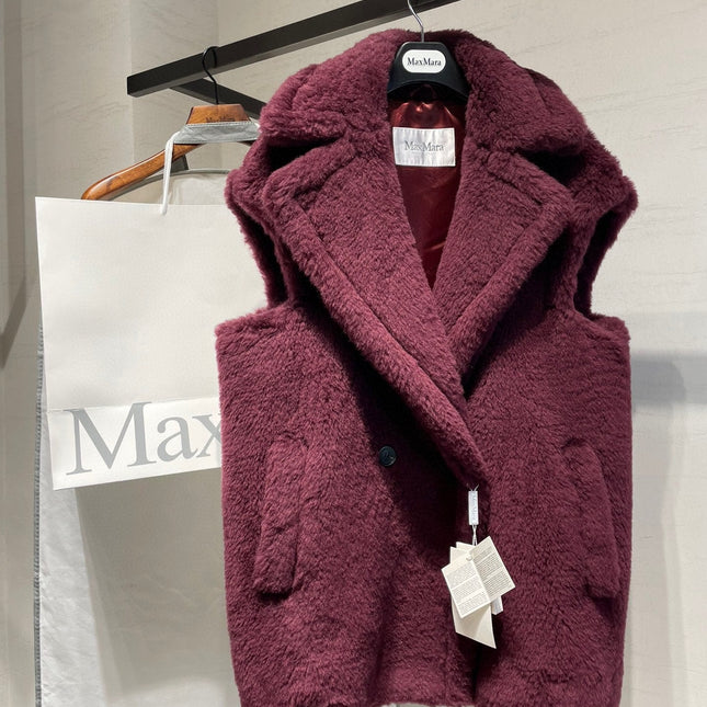 MAX MARA 25S SLEEVELESS TEDDY VEST 065
