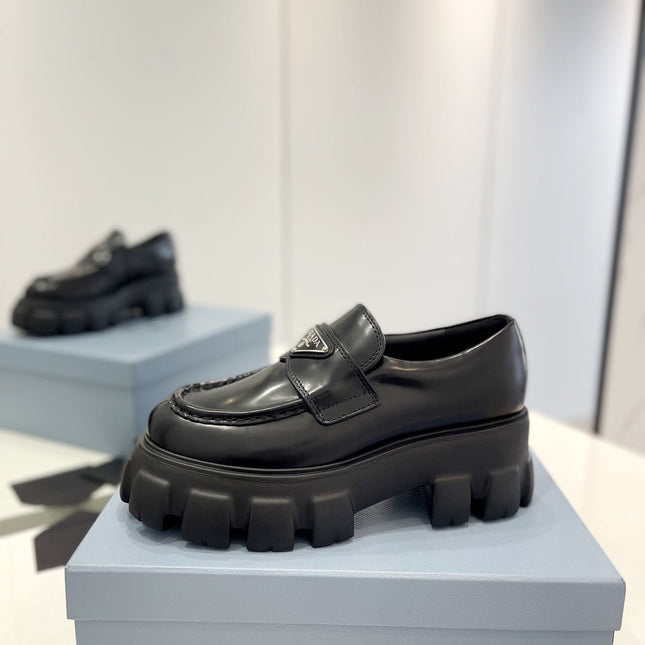 MONOLITH LOAFERS 55MM IN BLACK CALFSKIN