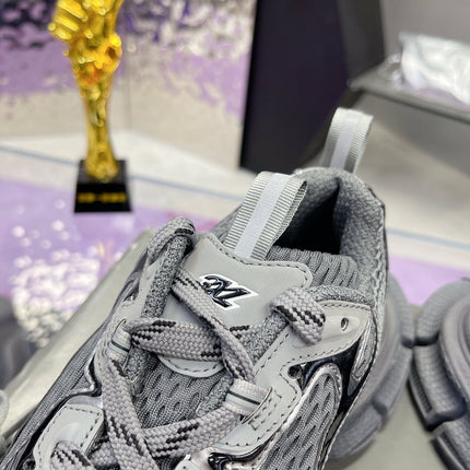 3XL SNEAKER IN ALL GRAY MESH AND POLYURETHANE