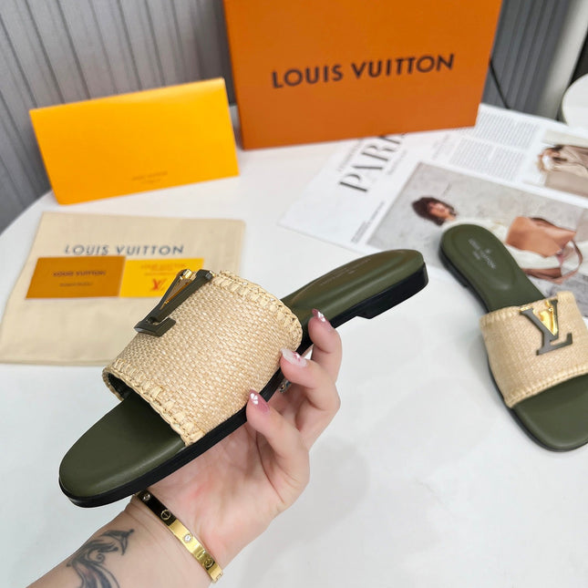 LV 26S FLAT SLIDES IN MOSS GREEN CALFSKIN AND BEIGE RAFFIA