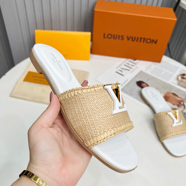 LV 26S FLAT SLIDES IN WHITE CALFSKIN AND BEIGE RAFFIA