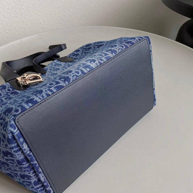 MEDIUM TOUJOURS 28 BLUE DENIM OBLIQUE JACQUARD
