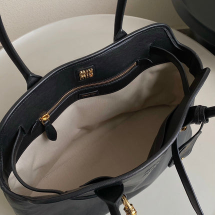 LARGE HANDBAG 40 IN BLACK CALFSKIN