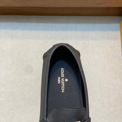LV LOAFER IN BLACK WRINKLE CALFSKIN WITH SILVER LOGO