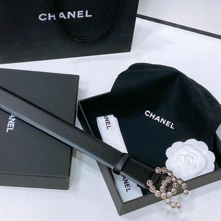 CC BELT 30 MM IN BLACK CALFSKIN PEARL LOGO