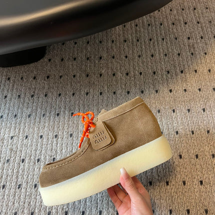 MIUMIU 26S CHUKKA BOOTS IN BROWN SUEDE