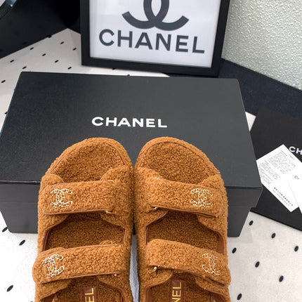 CC DAD SANDAL BRONZE BROWN LAMB FUR