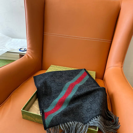 GUCCI 25S SCARF 190 IN WOOL 636371