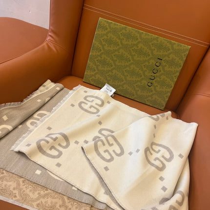 GUCCI 25S SCARF 190 IN WOOL SILK 636368