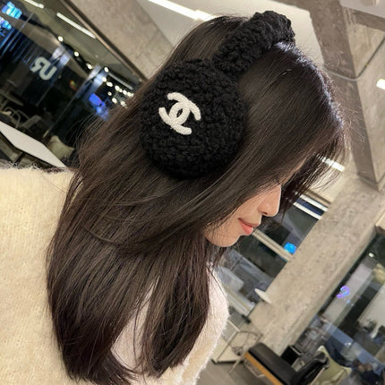 CHANEL 25S SKI EARMUFFS 492584