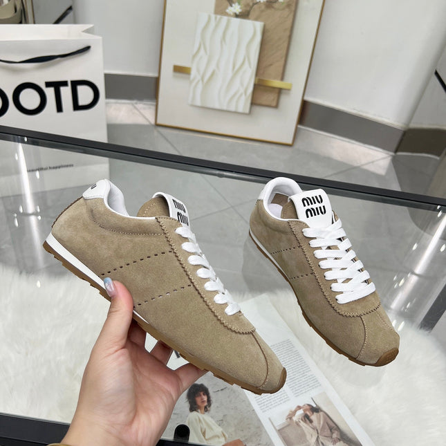 MIUMIU 26S SNEAKERS IN LIGHT BROWN SUEDE