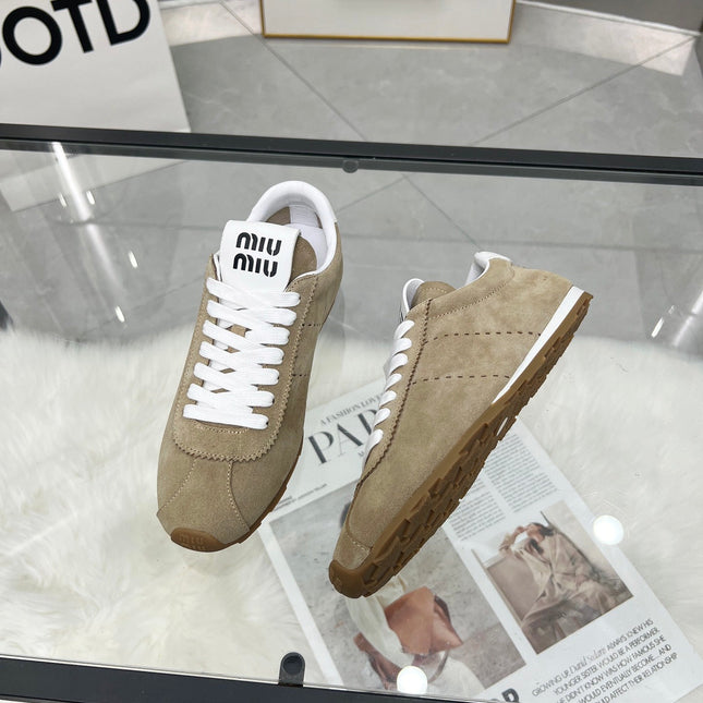 MIUMIU 26S SNEAKERS IN LIGHT BROWN SUEDE