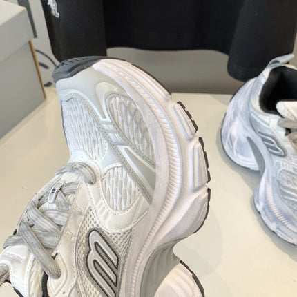 DAD SHOES IN SILVER WHITE MESH AND CALFSKIN