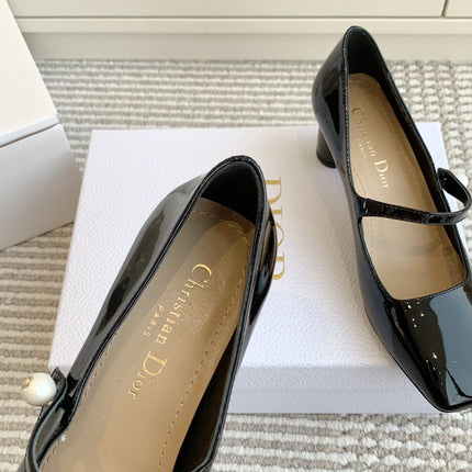 PEARL JOLIE MARY JANE PUMPS IN BLACK CALFSKIN