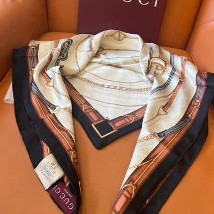 GUCCI 25S SCARF 90 IN SILK 679800