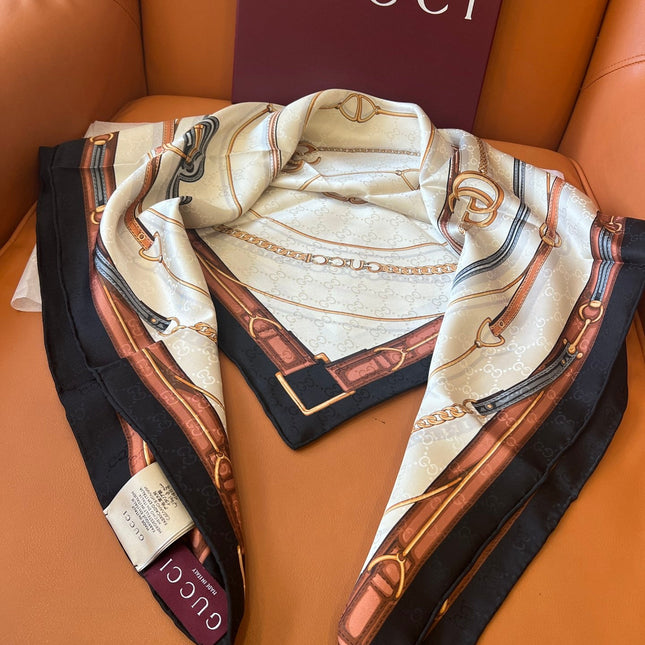 GUCCI 25S SCARF 90 IN SILK 679800