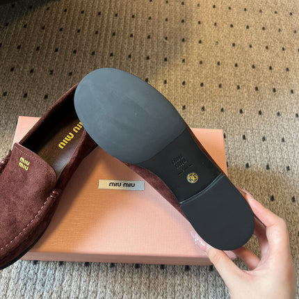 MIUMIU 26S LOAFERS IN AUBURN BROWN SUEDE