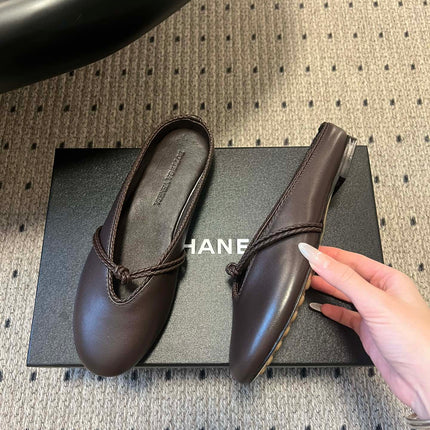 BOTTEGA VENETA 26S FLAT MULES IN DARK BROWN LAMBSKIN