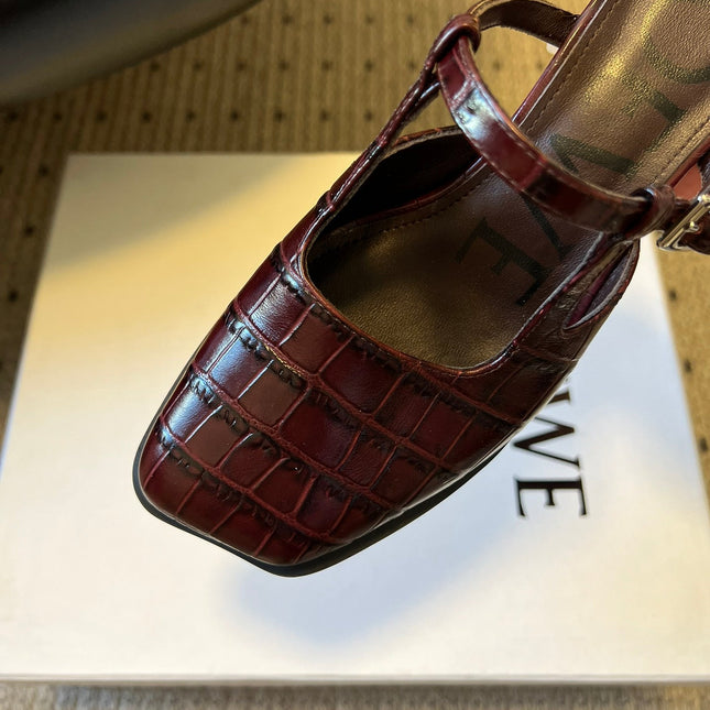 LOEWE 26S ONDA MULE 45MM IN WINE RED EMBOSSED CROCODILE CALFSKIN