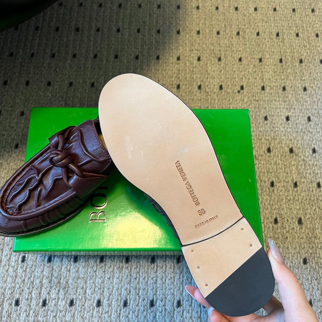 BOTTEGA VENETA 26S LOAFERS IN DARK REDDISH BROWN LAMBSKIN