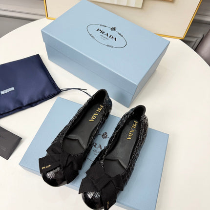 PRADA 26S BALLERINA FLATS IN BLACK CALFSKIN WITH BOW