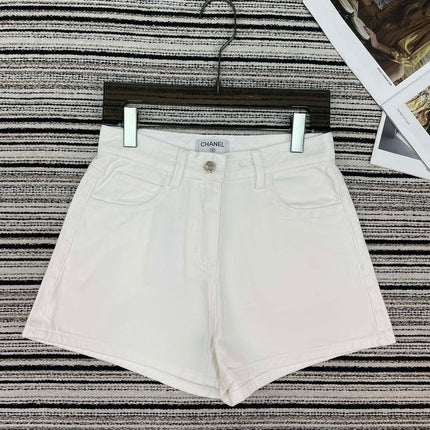 CHANEL 26S DENIM SHORTS 894