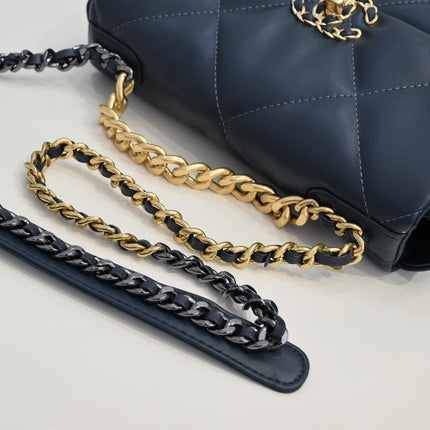 19 FLAP BAG 26CM 9010 NAVY SMALL