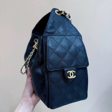 CC 25 HANDBAG IN BLACK 30 GRAINED CALFSKIN GOLD HARDWARE